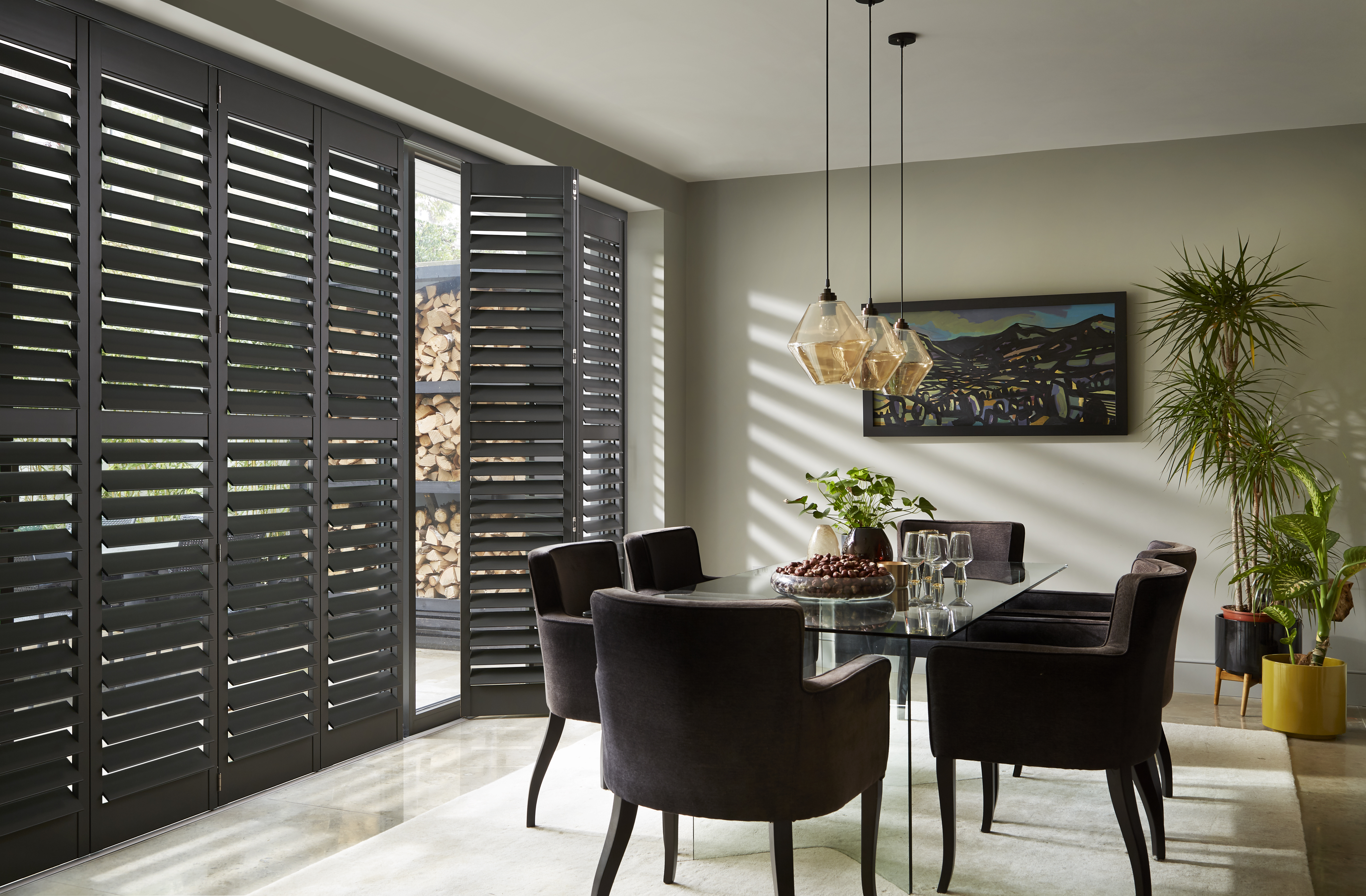 Shutters in Clay finish